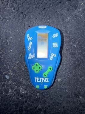 Vintage 2000 Radica Blue Tetris Pocket Handheld Electronic Game